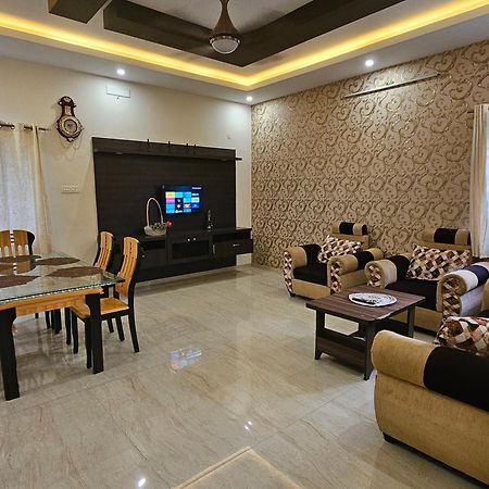 Shi'S Vilva - The Bungalow In Coimbatore - Near Airport, Kmch, Codesia Exterior photo